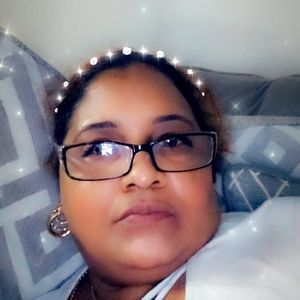 Meet your Posher, Ameila